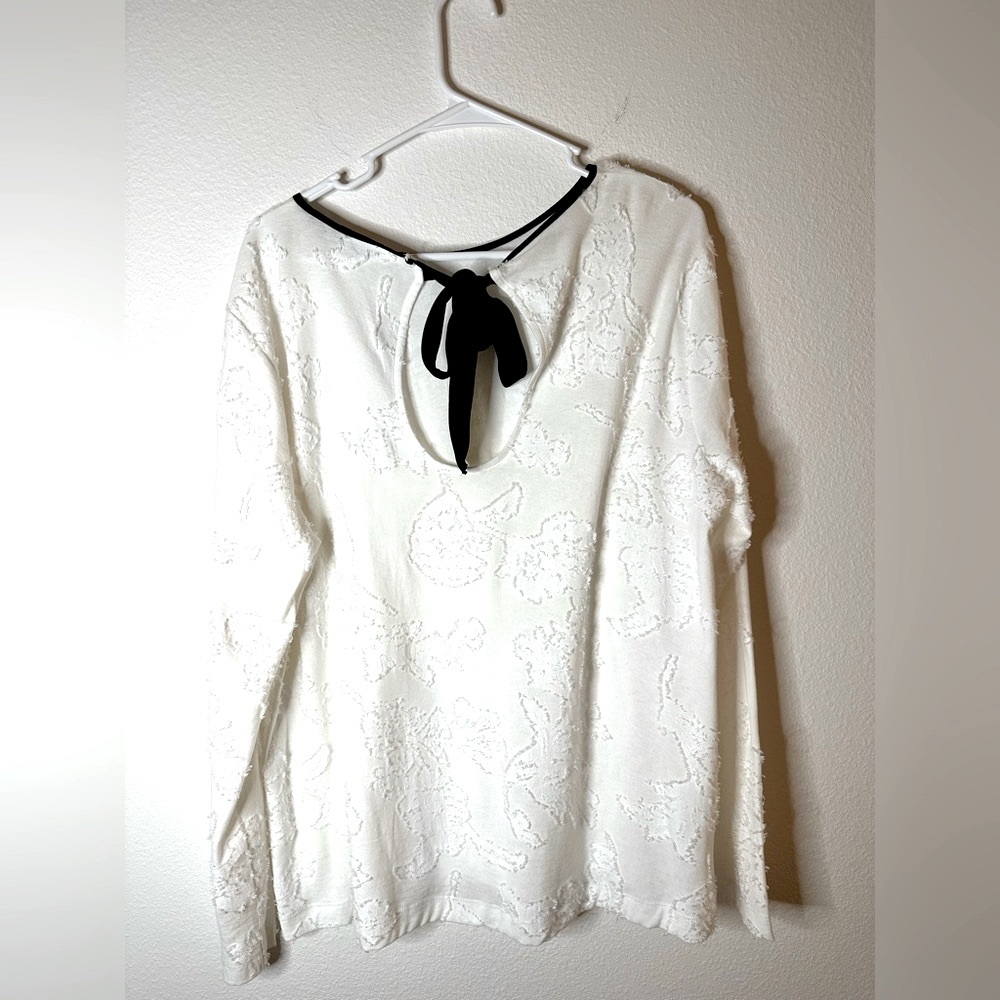 LOFT - NWT - Tie back top!